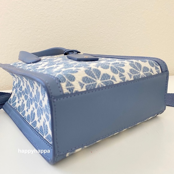 <kate spade> ♠️ spade flower jacquard manhattan mini crossbody/NWT - Picture 4 of 7